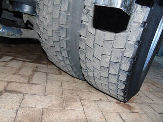 2011-iveco-eurocargo-1408026-45051142