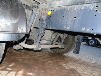 2011-iveco-eurocargo-1408026-45051144