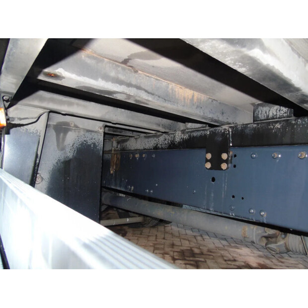 2011 ايفكو EUROCARGO-45051149