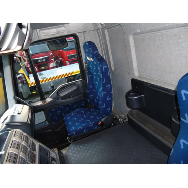 2011 ايفكو EUROCARGO-45051150