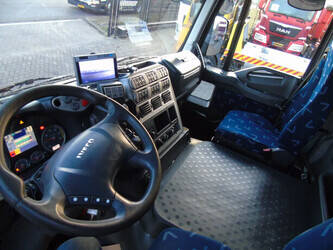 2011-iveco-eurocargo-1408026-45051156