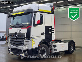 Image for Semi Trucks 2018 Mercedes-Benz ACTROS 1948