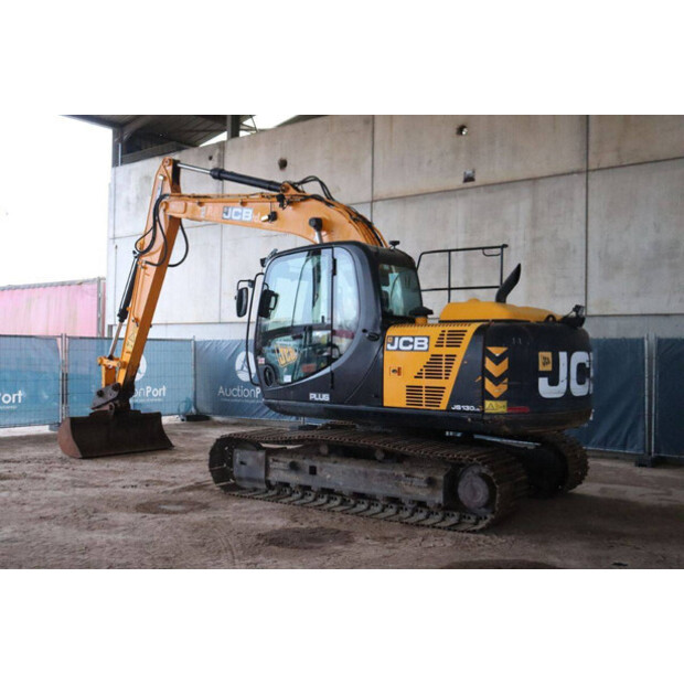 2018 JCB JS130LC-45051754