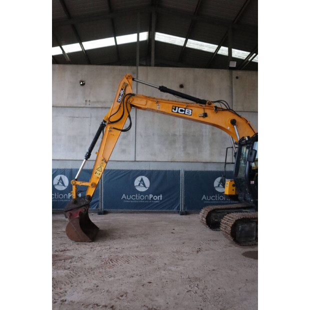 2018 JCB JS130LC-45051768