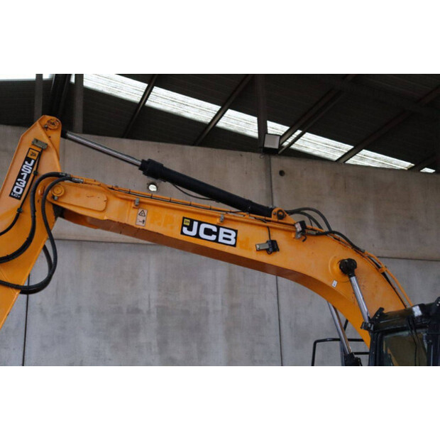 2018 JCB JS130LC-45051772