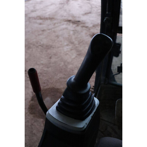 2018 JCB JS130LC-45051804