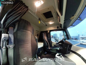 2017-mercedes-benz-actros-2542-1408054-45051855