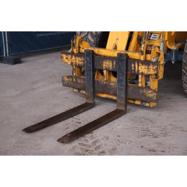 2018 JCB 541-70-45051862