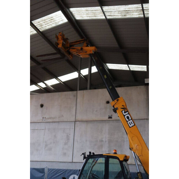 2018 JCB 541-70-45051897