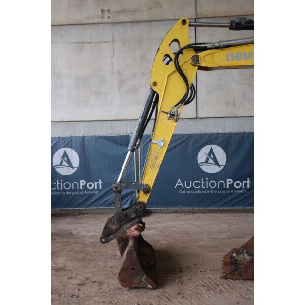 2017 نيوسون EZ80-45051932