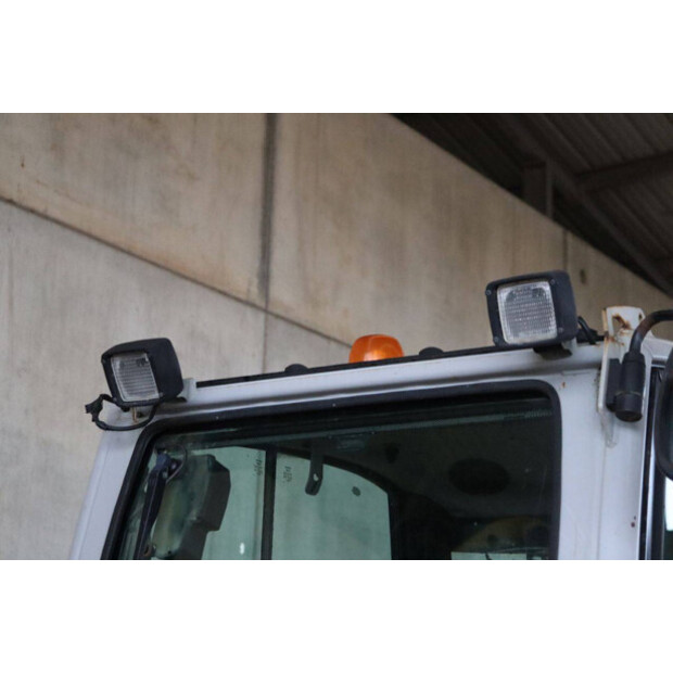 2017 نيوسون EZ80-45051947