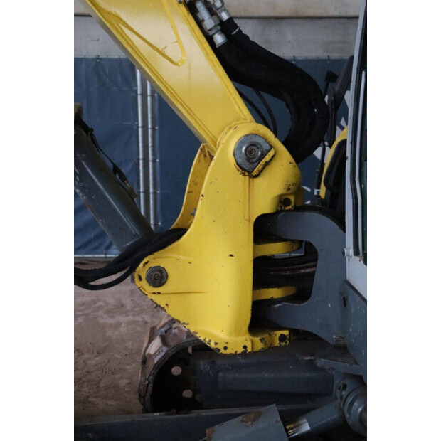 2017 نيوسون EZ80-45051949