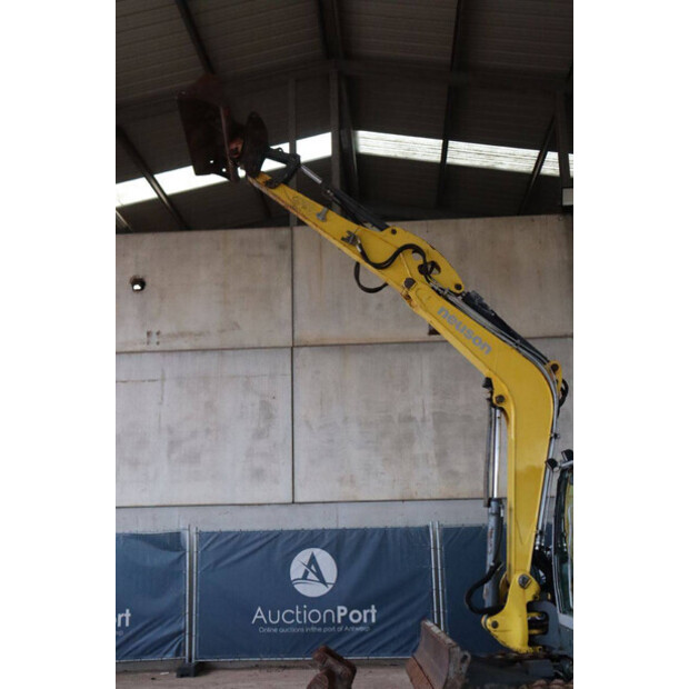 2017 نيوسون EZ80-45051984