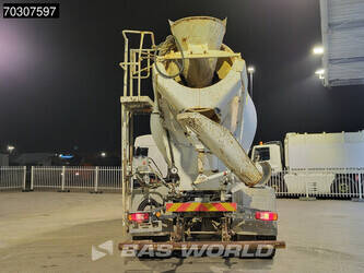 2017-mercedes-benz-arocs-3240-1408058-45051993