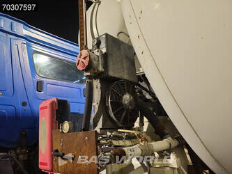 2017-mercedes-benz-arocs-3240-1408058-45051995