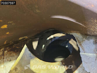 2017-mercedes-benz-arocs-3240-1408058-45052001