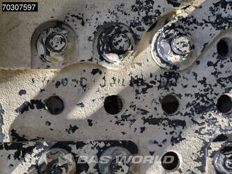 2017-mercedes-benz-arocs-3240-1408058-45052037