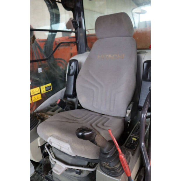 2014 Hitachi ZX225USLC-5B-45052051