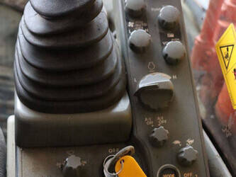 2014-hitachi-zx225uslc-5b-1408059-45052057