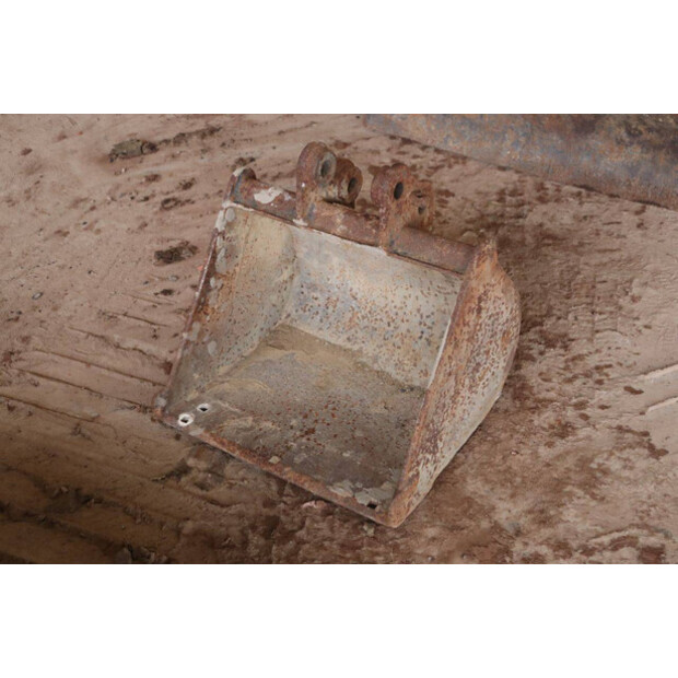 2022 JCB 16C-1-45052312