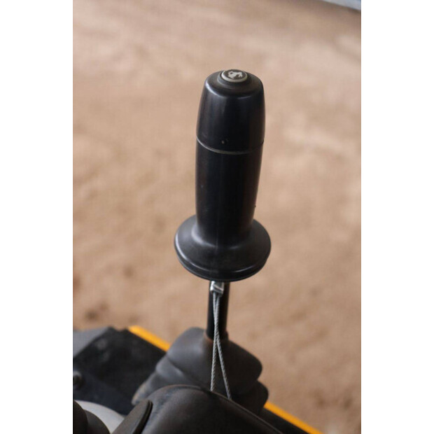 2022 JCB 16C-1-45052330