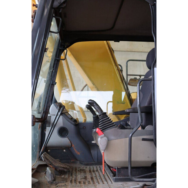 2014 كوماتسو PC210LC-10-45052479