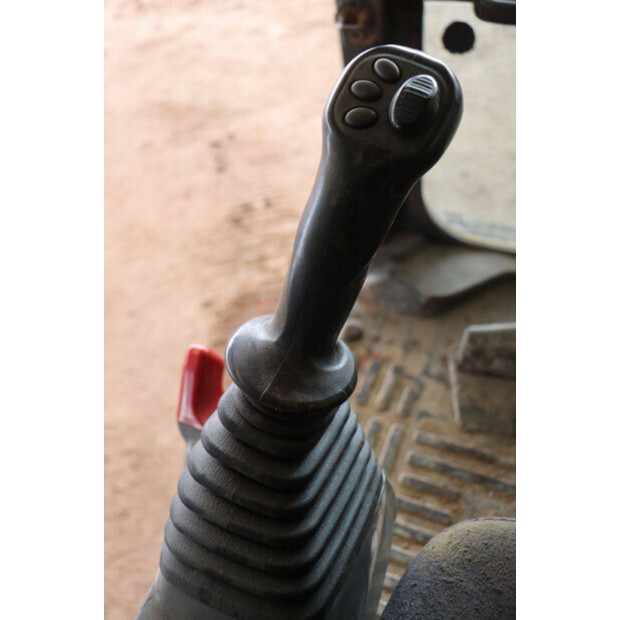 2014 كوماتسو PC210LC-10-45052482