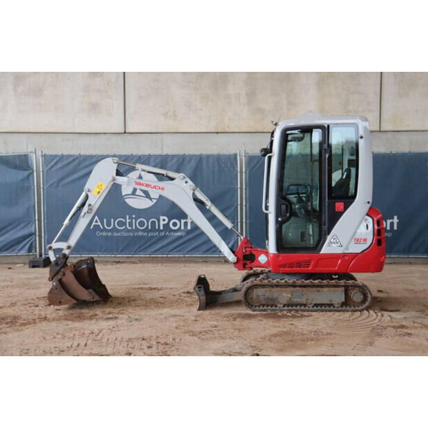 2021 تاكوتشي TB216-45052530