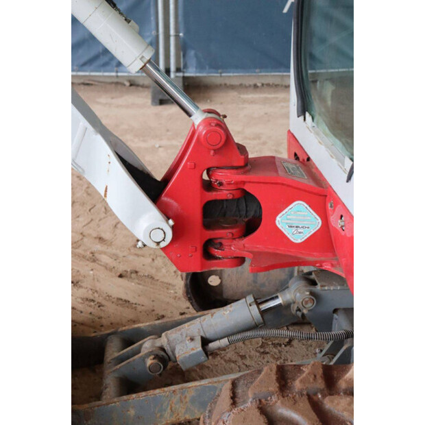 2021 تاكوتشي TB216-45052559