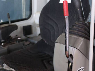 2021-takeuchi-tb216-1408073-45052581