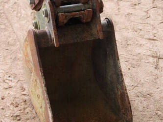 2014-takeuchi-tb219-1408075-45052633