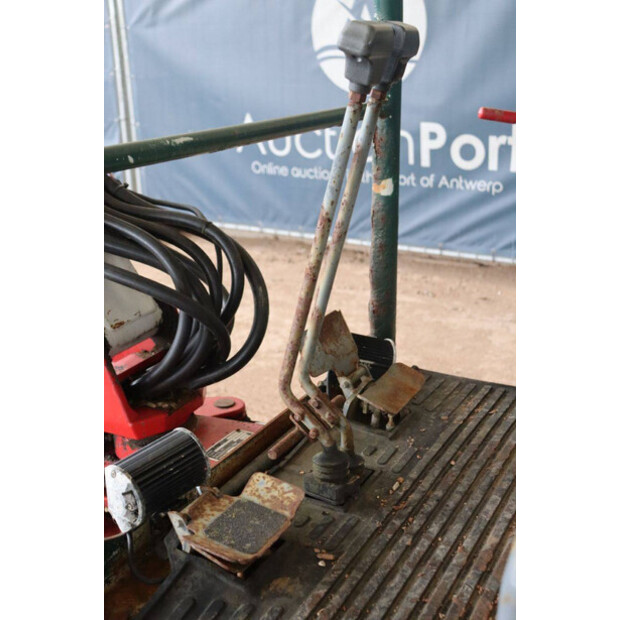 2014 تاكوتشي TB219-45052657