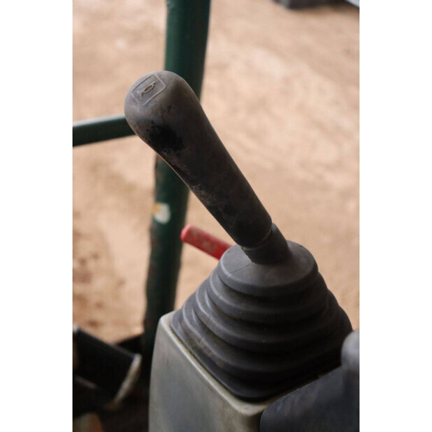 2014 تاكوتشي TB219-45052659