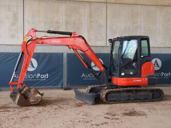 صورة ل حفارات مجنزرة 2015 كوبوتا KX165-5