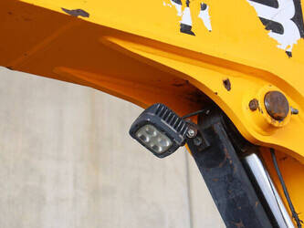 2010-jcb-8085-1408083-45052940