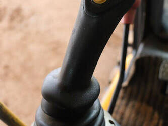 2010-jcb-8085-1408083-45052974