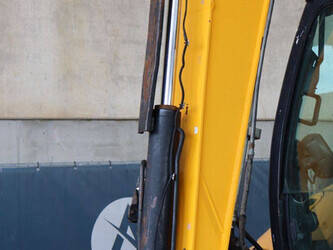 2010-jcb-8085-1408083-45052986