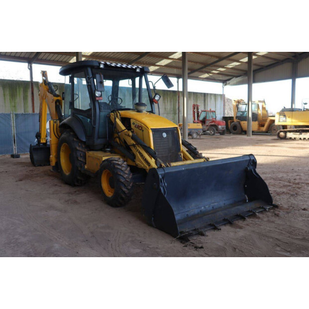 2017 New Holland B80B-SS-45053328