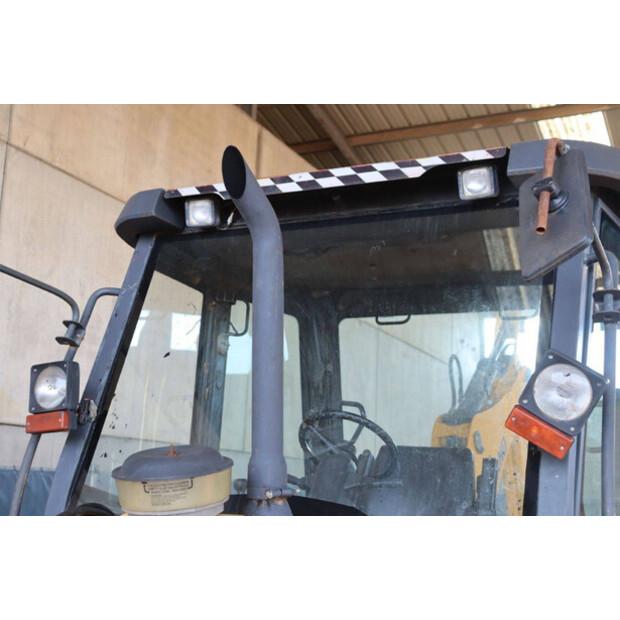 2017 New Holland B80B-SS-45053336