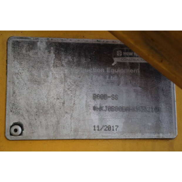 2017 New Holland B80B-SS-45053352