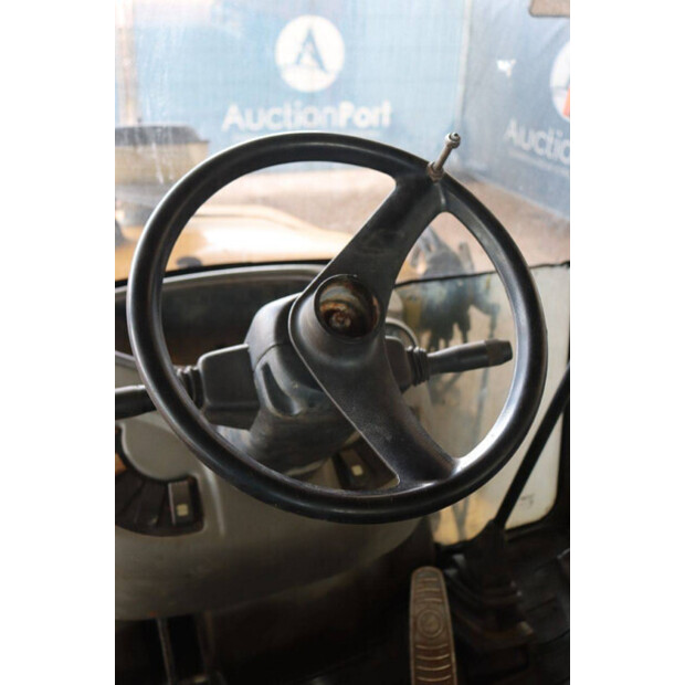 2017 New Holland B80B-SS-45053357