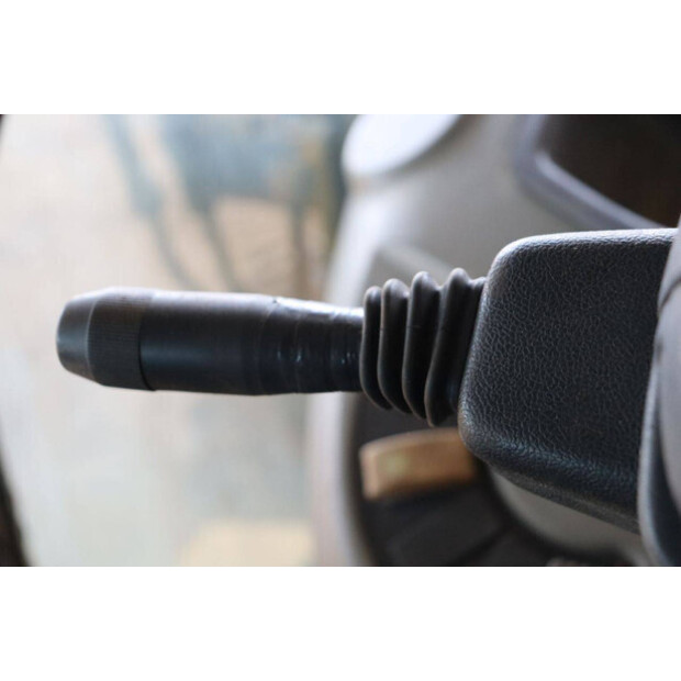 2017 New Holland B80B-SS-45053358