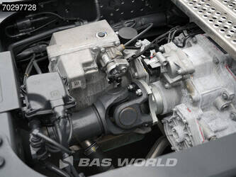 2025-mercedes-benz-actros-1848-1408105-45053767