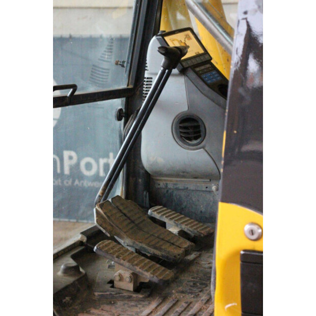 2011 Komatsu PC138US-8-45053815