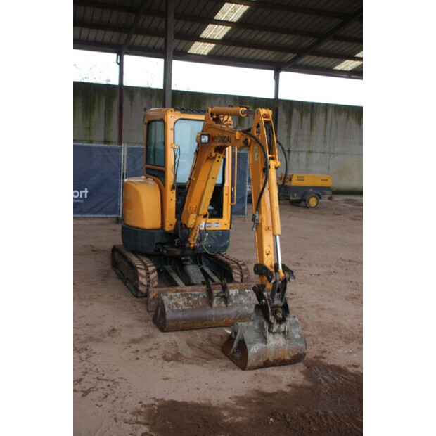 2018 هيونداي Robex25Z-9AK-45053988