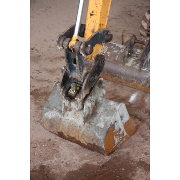 2018 هيونداي Robex25Z-9AK-45054003