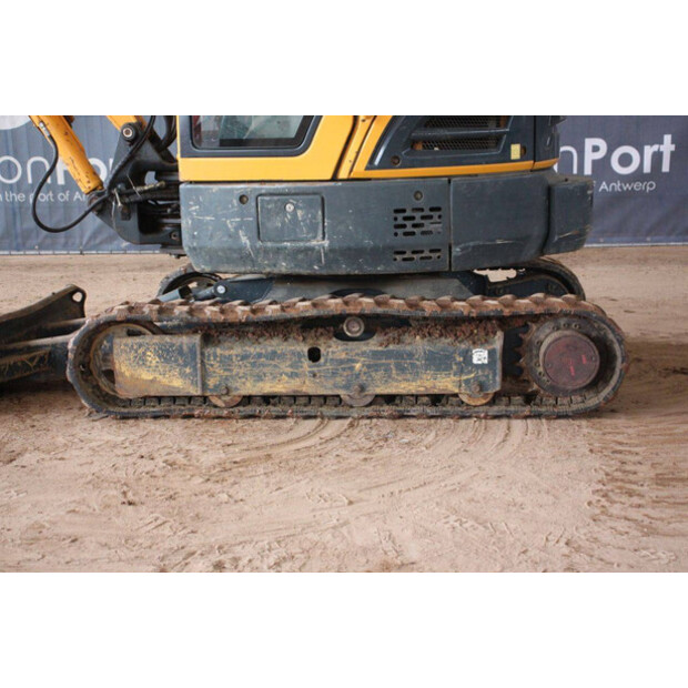 2018 هيونداي Robex25Z-9AK-45054004