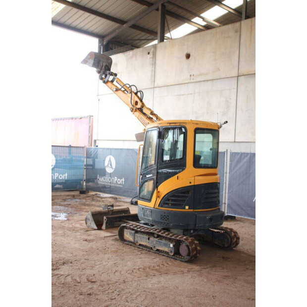 2018 هيونداي Robex25Z-9AK-45054017