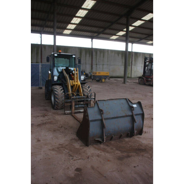 2017 جهل 650-45054154