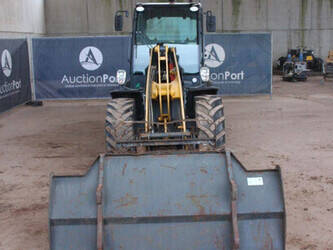 2017-gehl-650-1408117-45054155